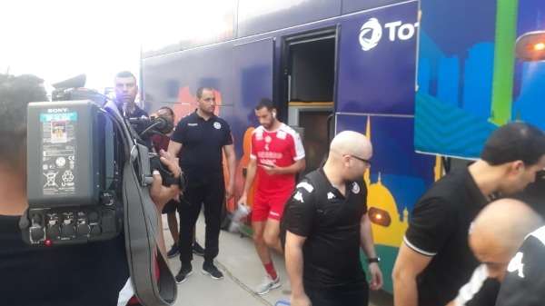 من وصول الفريق لخوض المران