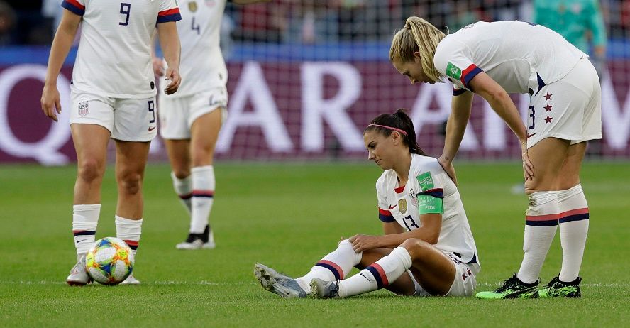 أليكس مورجان في لقاء السويد