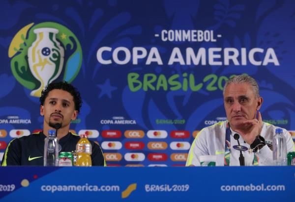 من المؤتمر الصحفي