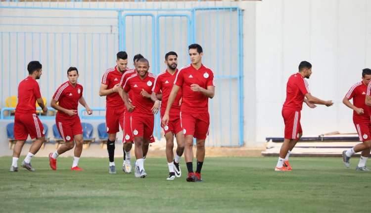 لاعبو الجزائر