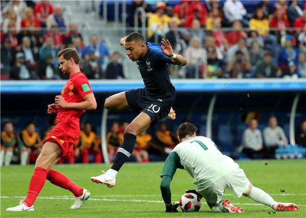 كورتوا ومبابي