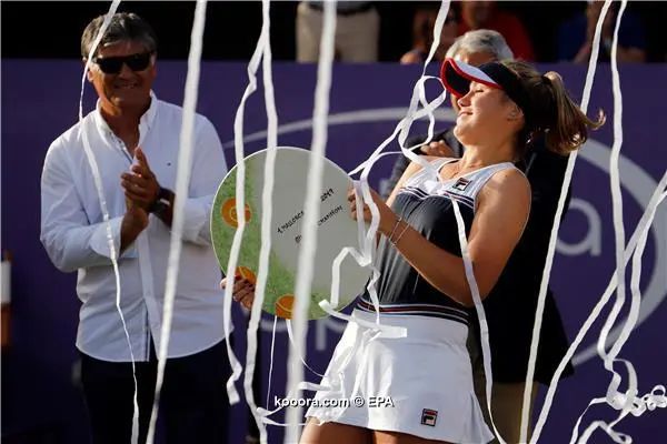 ?i=epa%2ftennis%2f2019-06%2f2019-06-23-07669176_epa