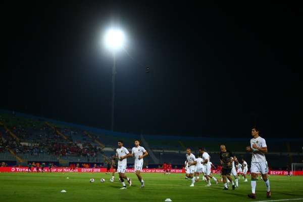 لاعبو الجزائر