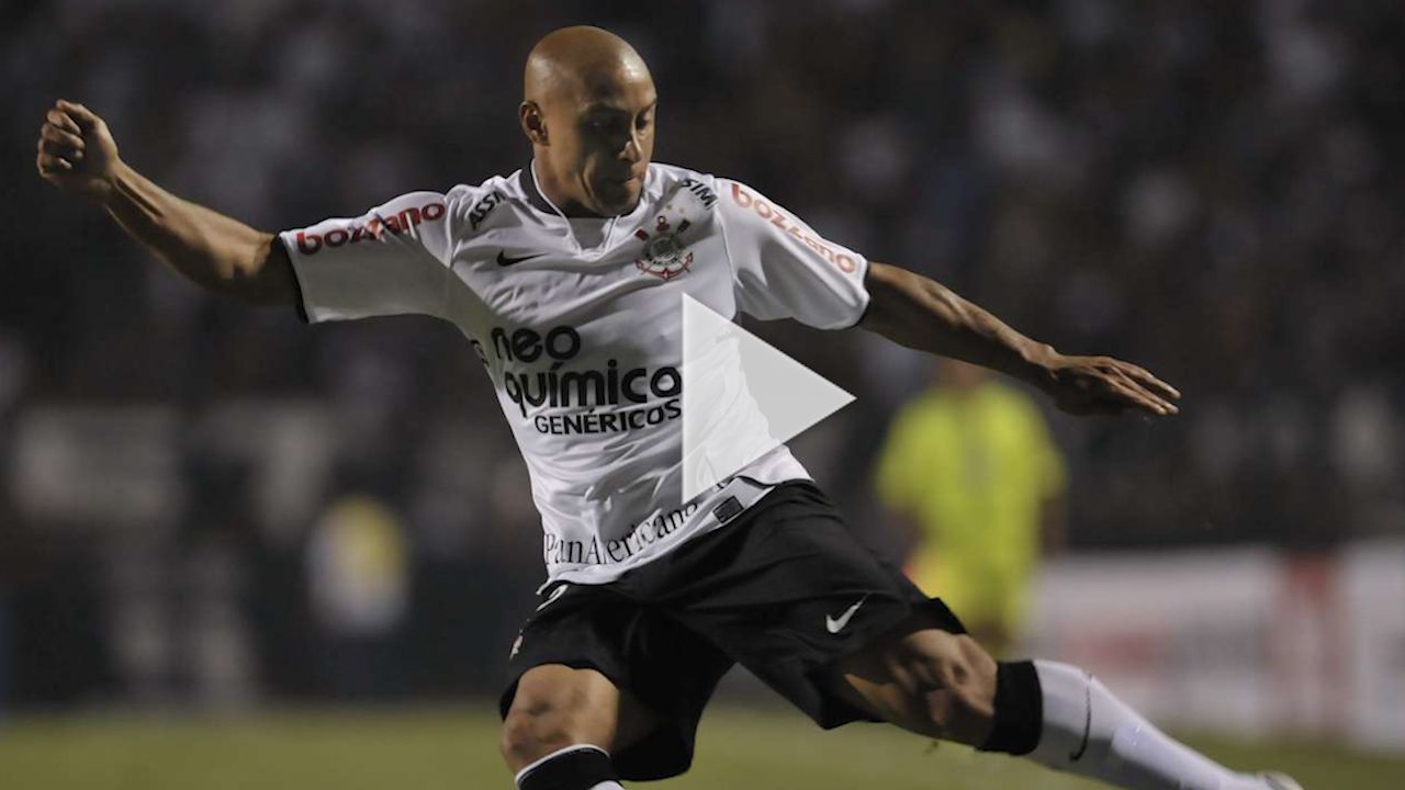 روبرتو كارلوس