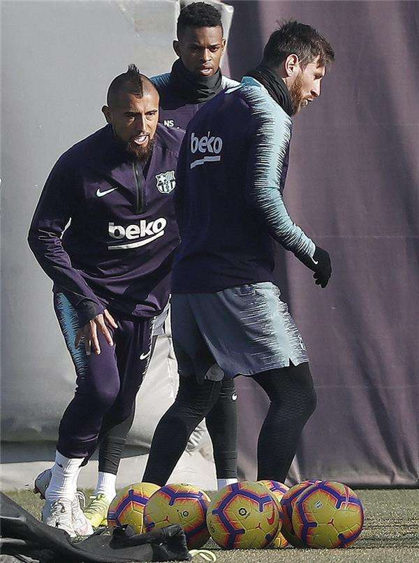 لاعبو برشلونة