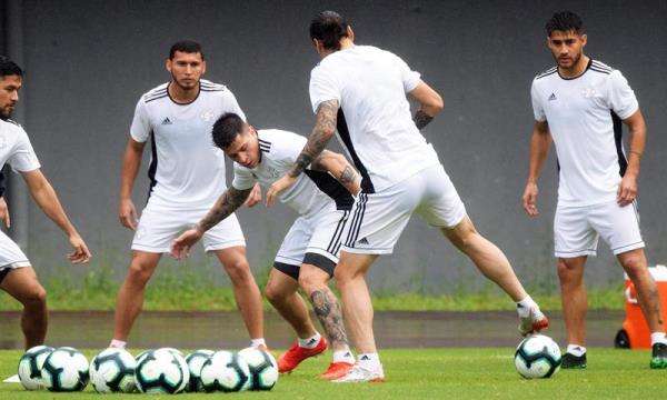 جانب من التدريبات