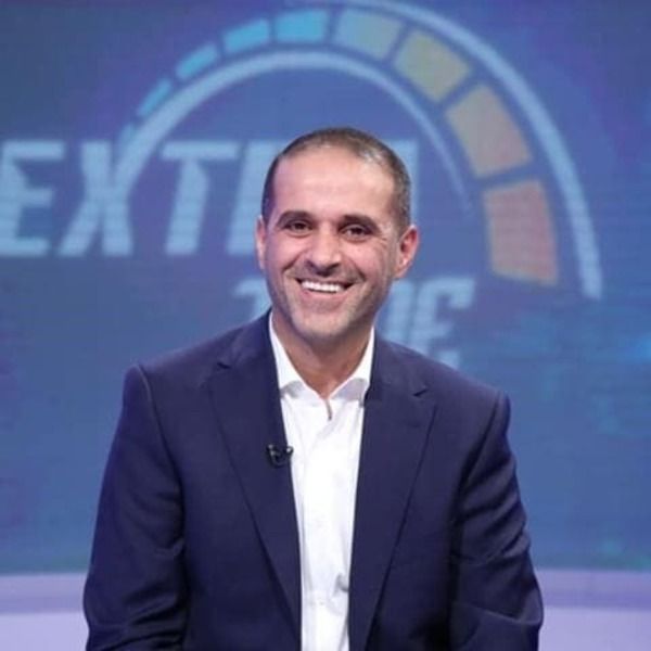 رائد النادر