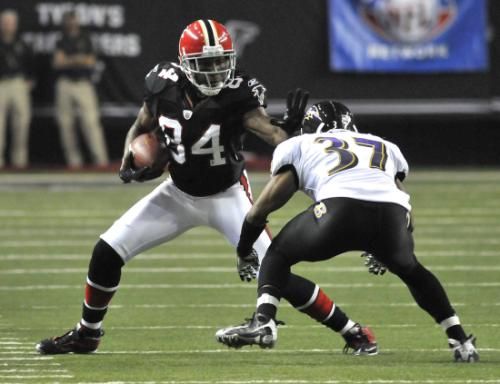 2010-11-12t031450z_01_atl02_rtridsp_3_nfl_reuters