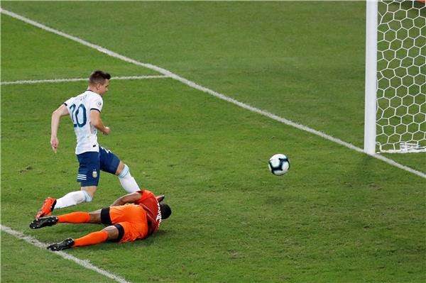 لوسيلسو لحظة تسجيل الهدف الثاني