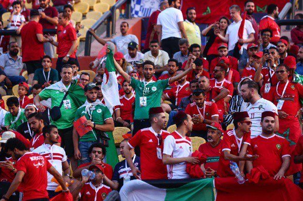 الجماهير المغربية في المدرجات - تصوير أحمد عواد