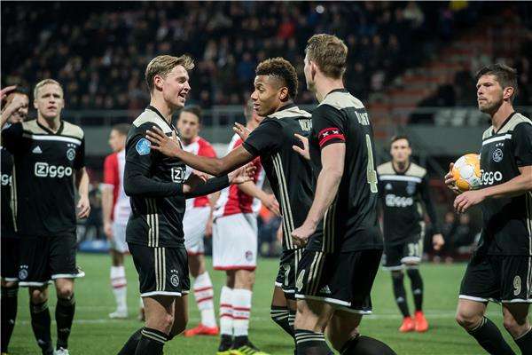 لاعبو أياكس