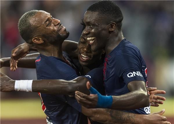 لاعبو باريس سان جيرمان