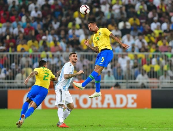 مواجهة سابقة بين البرازيل والأرجنتين