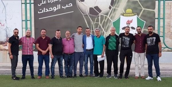 عبد الفتاح مع اللجنة المكلفة بالتحضير لاعتزاله