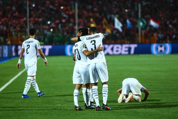 فرحة بهدف لمنتخب مصر