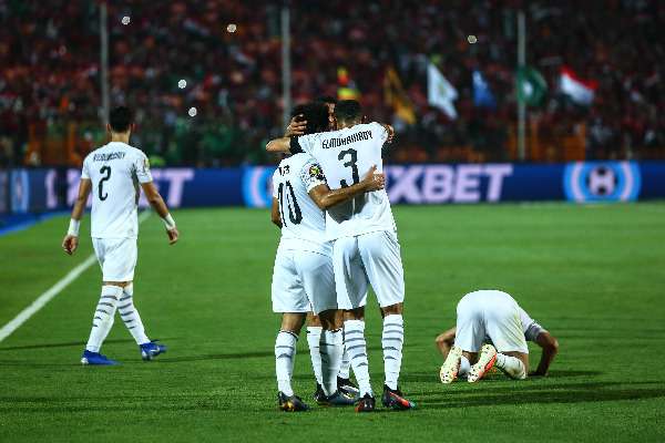 فرحة بهدف لمنتخب مصر