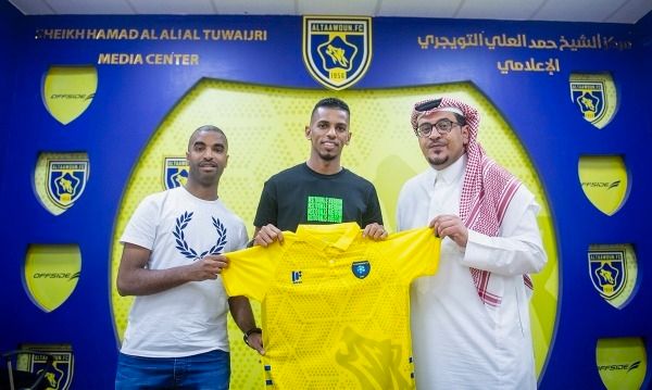 من تقديم اللاعب