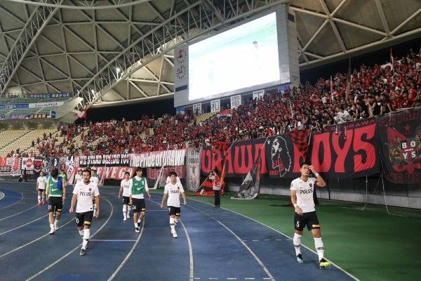 جمهور فريق أوراوا ريدز