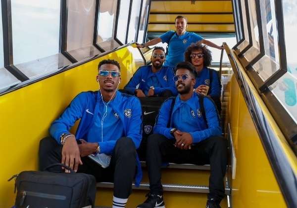 عموري بين لاعبي الهلال