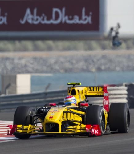 2010-11-12t114547z_01_yas09_rtridsp_3_motor-racing-prix_reuters