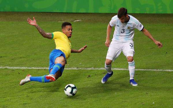 تاجليافيكو أمام البرازيل