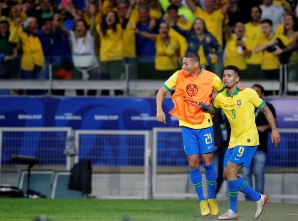 ريتشارلسون مع جيسوس 