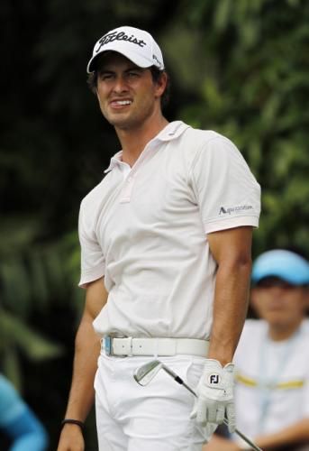 2010-11-13t110914z_01_sgp811_rtridsp_3_golf-european_reuters