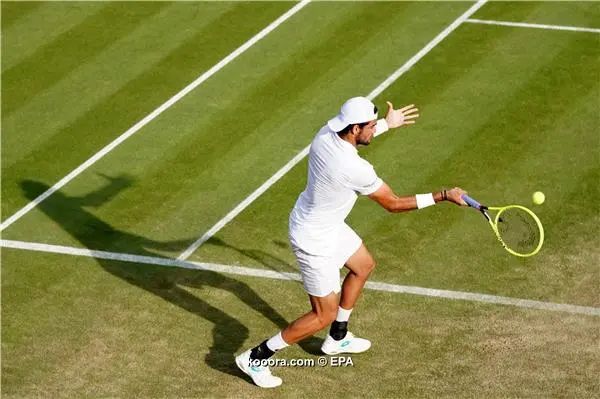 ?i=epa%2ftennis%2f2019-07%2f2019-07-04-07695570_epa