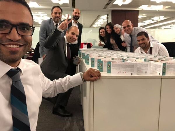 التذاكر مع مسؤولي البنك