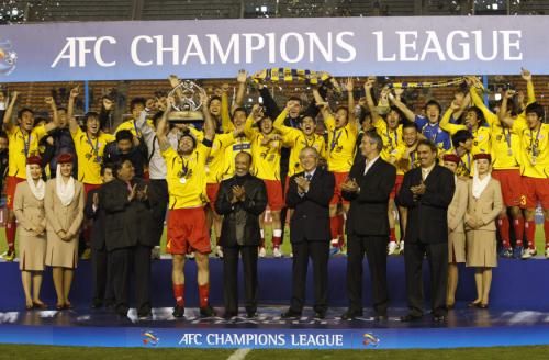 2010-11-13t131952z_01_jpn527_rtridsp_3_soccer-asia-final_reuters