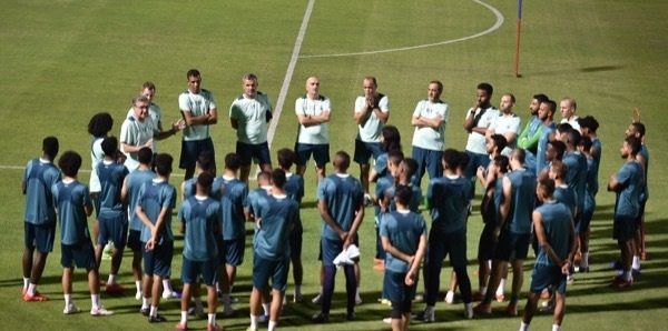 لاعبو الأهلي