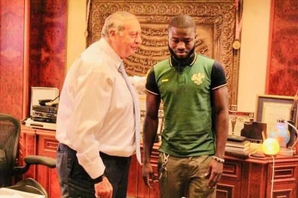 من تقديم اللاعب