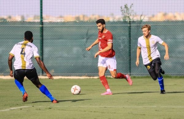 جانب من اللقاء (عن النادي الأهلي)