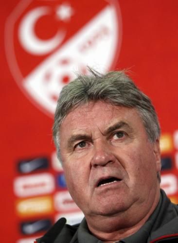 2010-10-07t171023z_01_tpe14_rtridsp_3_soccer-euro_reuters