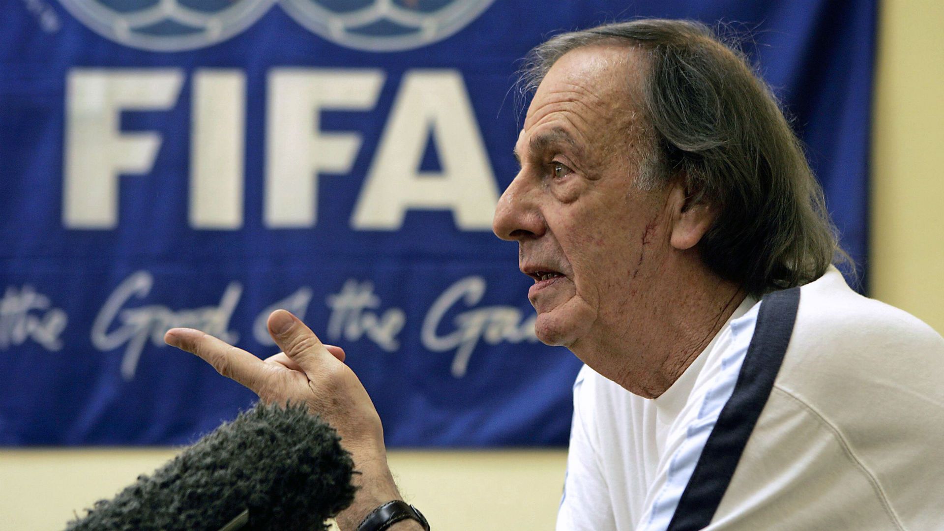  لويس سيزار مينوتي 