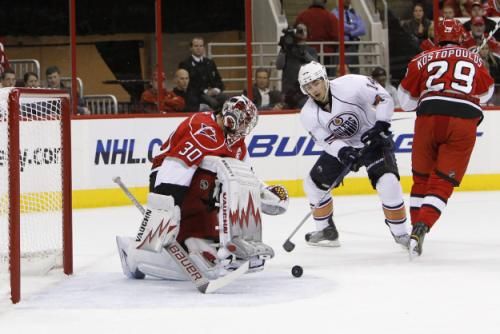 2010-11-10t030654z_01_ral13_rtridsp_3_nhl_reuters