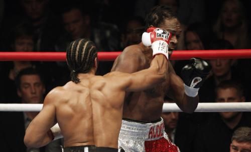 2010-11-13t222623z_01_djm202_rtridsp_3_boxing-heavyweight_reuters