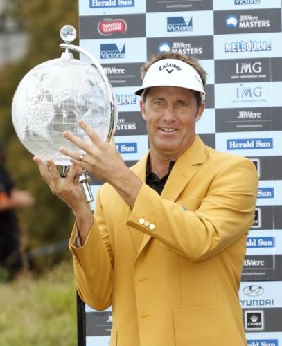 2010-11-14t064614z_01_dgm03_rtridsp_3_golf-australia_reuters