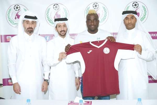 من تقديم اللاعب