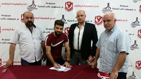 من تقديم اللاعب