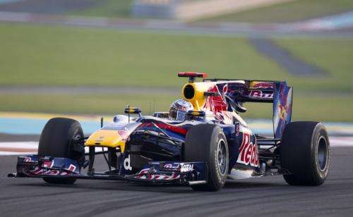 2010-11-13t152650z_01_yas26_rtridsp_3_motor-racing-prix_reuters