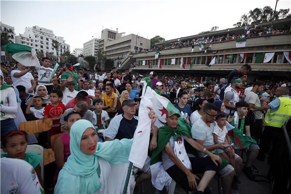 الجماهير الجزائرية - أرشيفية