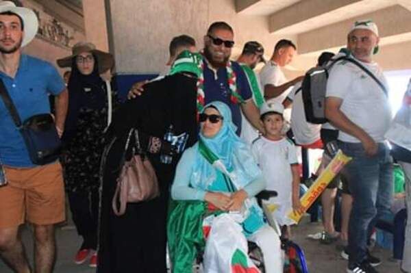  متحدو إعاقة جزائريين 