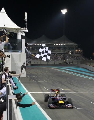 2010-11-14t150908z_01_yas104_rtridsp_3_motor-racing-prix_reuters
