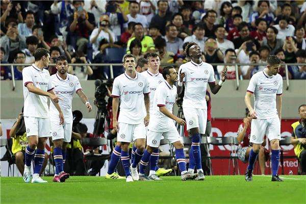 إبراهام يحتفل بهدفه في برشلونة