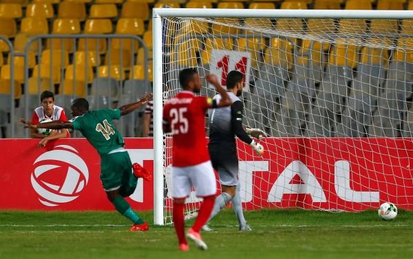 جوزيف كومبوس - يسار 