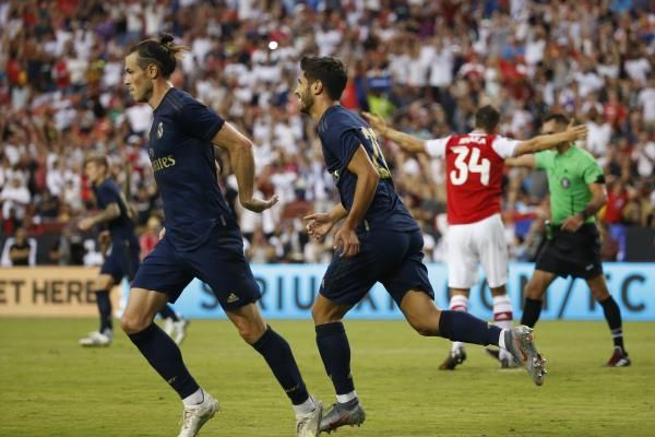 فرحة بيل بالهدف الأول