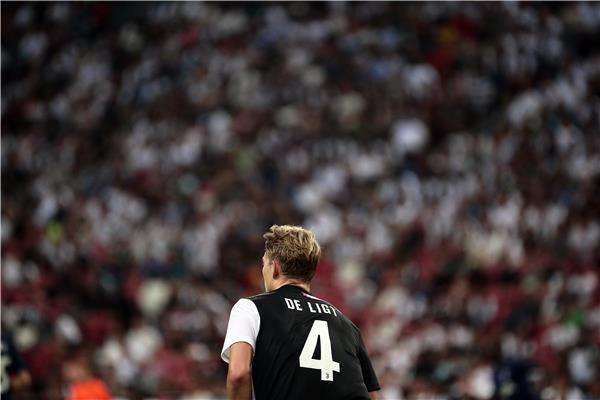 ماتياس دي ليخت