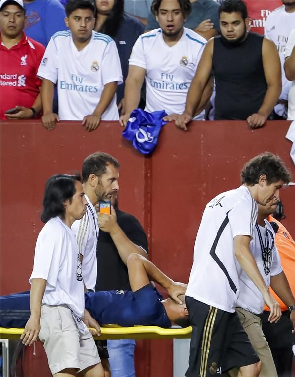 لحظة خروج أسينسيو