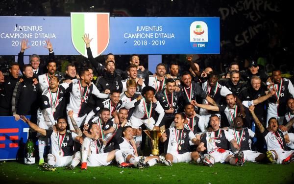 يوفنتوس بطل الدوري (2018/2019)